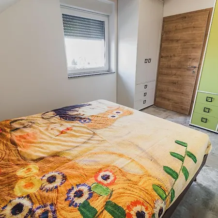 Vazataor With Sauna * Brežice